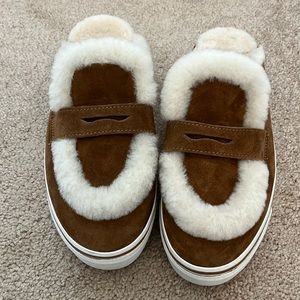 Brand New Vans Cozy Shearling Mule Clog Style 53 Mule DX W8.5/M7